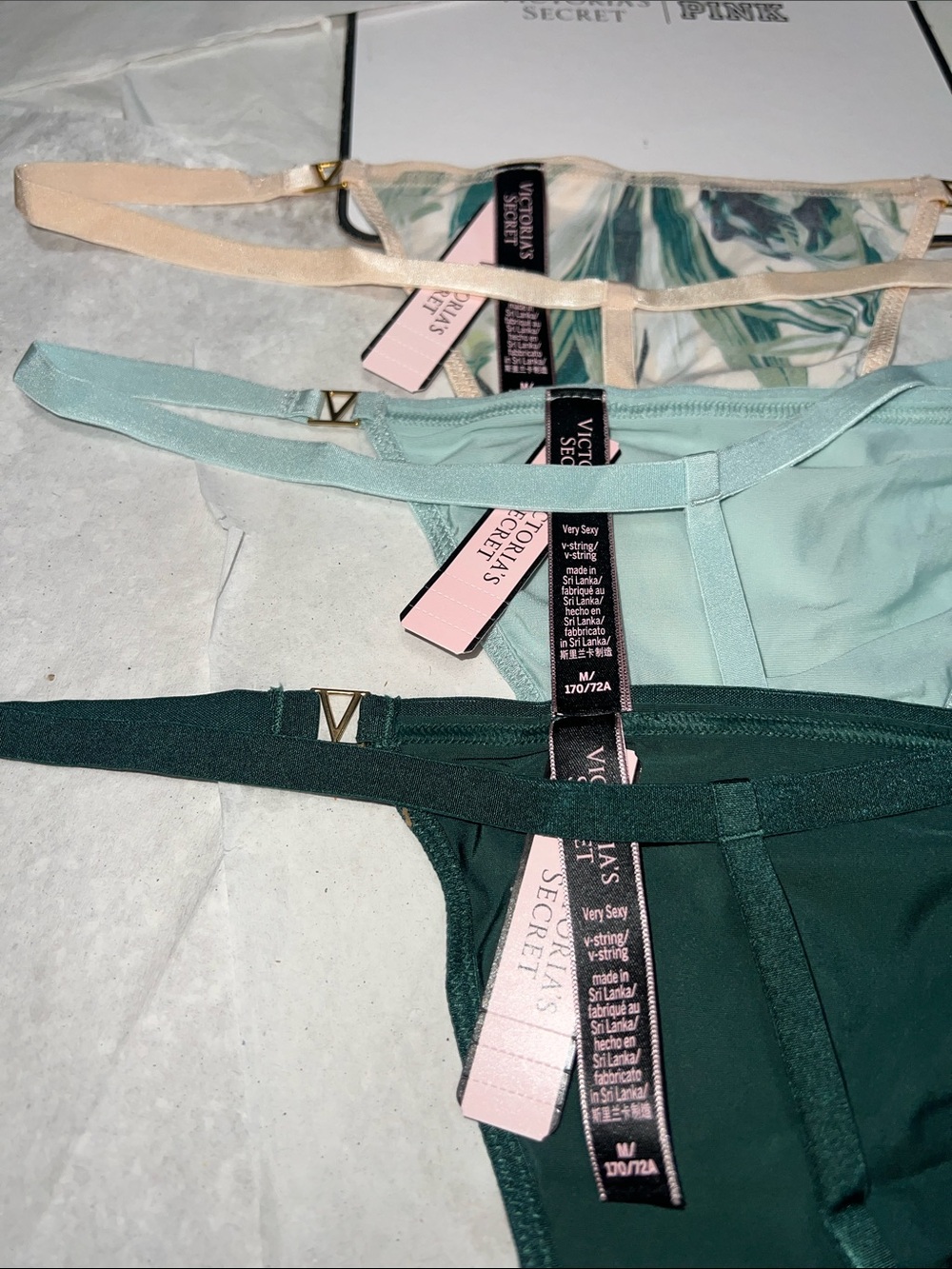 (M) 3pk Victoria's Secret V String Thongs in Beige, Mint & Forest - Picture 6 of 7